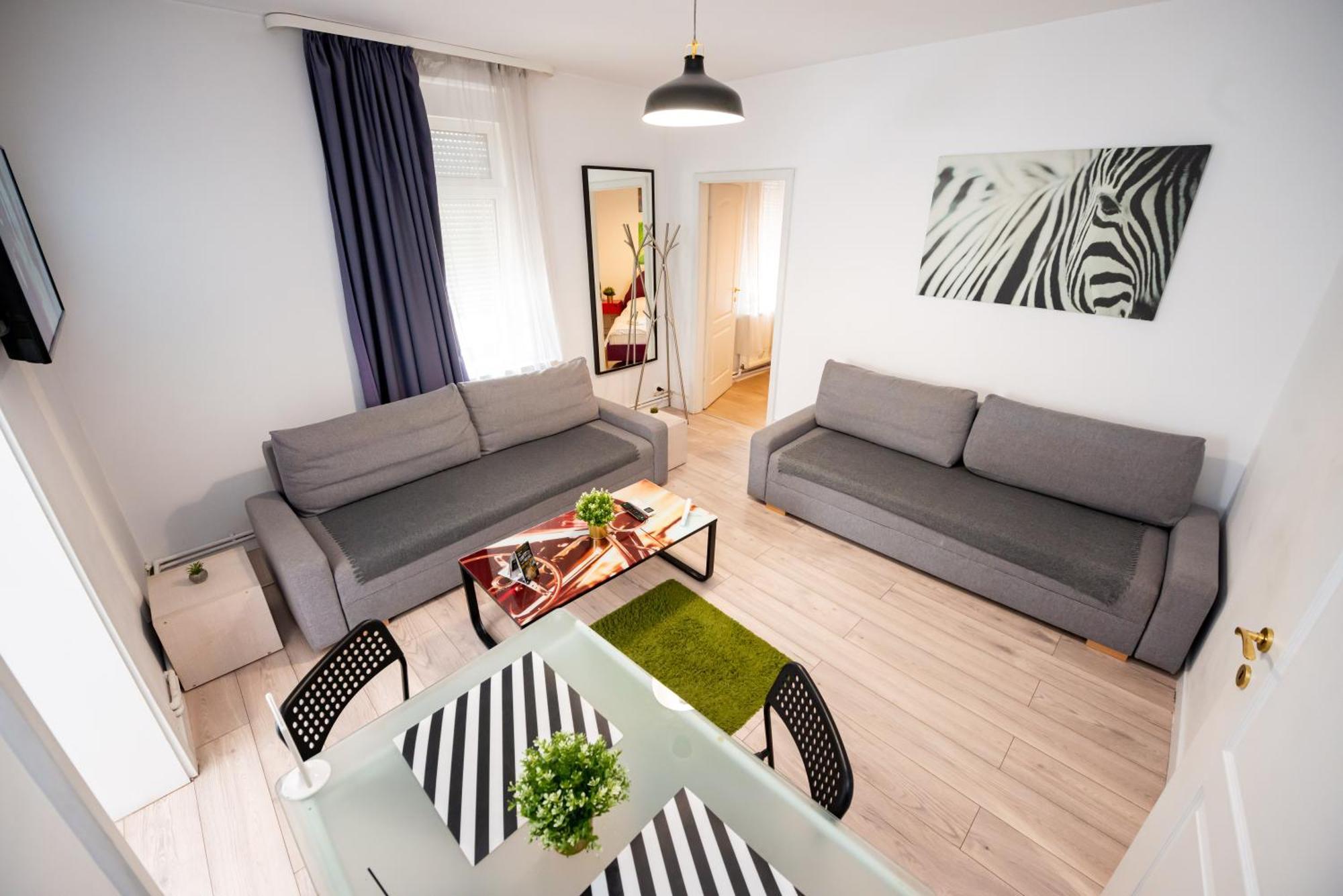 Ideal Accommodation Unirii Square بوخارست المظهر الخارجي الصورة