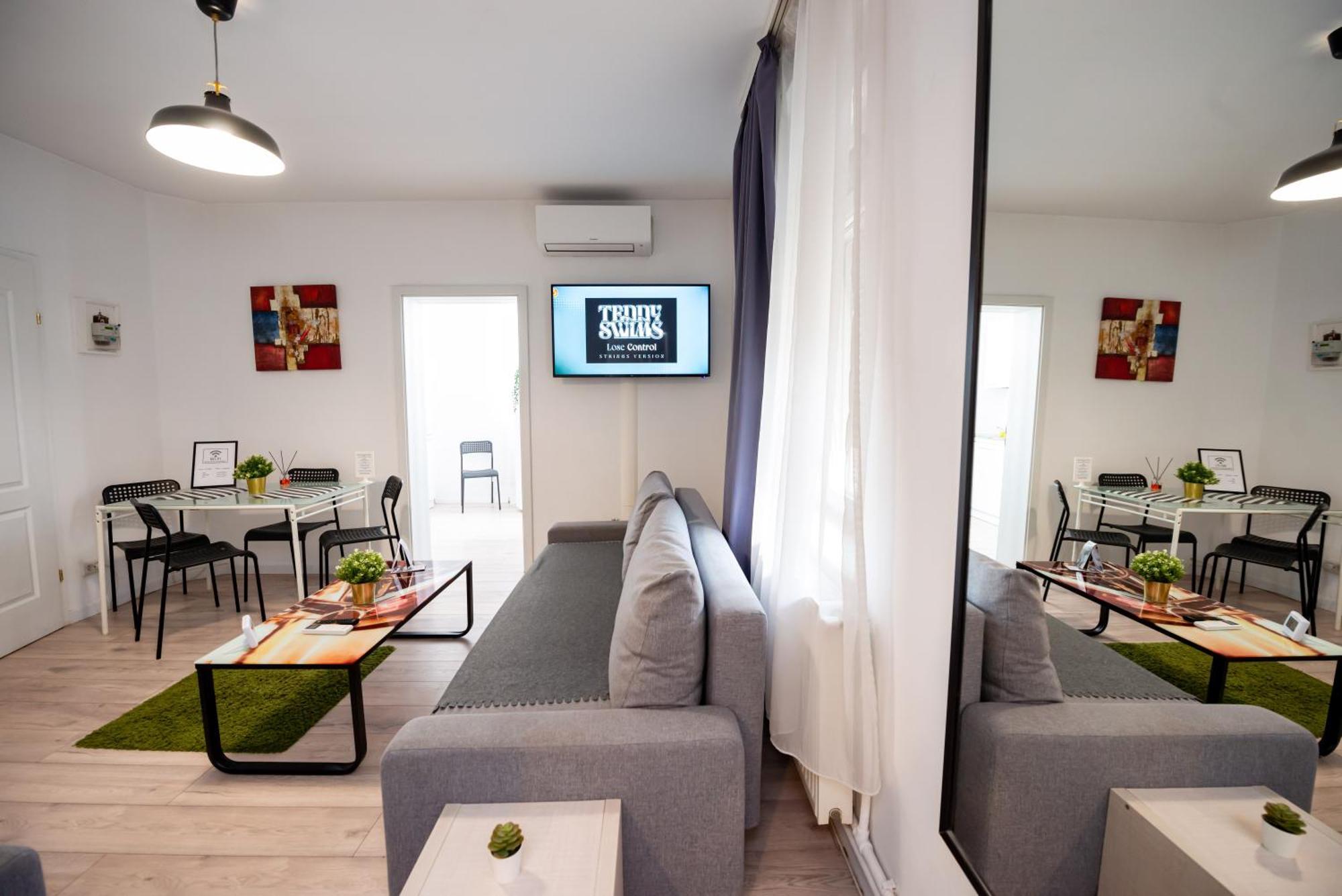 Ideal Accommodation Unirii Square بوخارست المظهر الخارجي الصورة